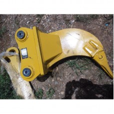 CATERPILLAR BACKHOE 8 TON RIPPER